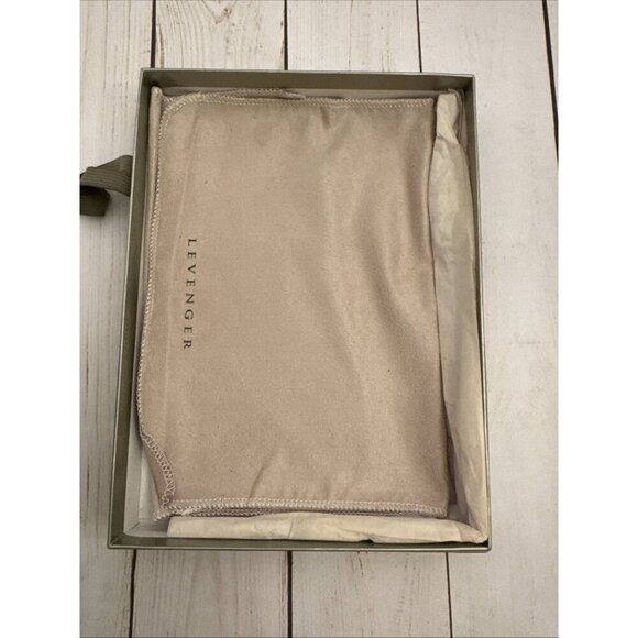 Levenger Purple Grape Pebbled Leather Tablet Case 6”x8.5” With Dust Bag NIB - Picture 4 of 5